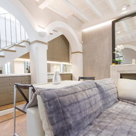 Elegante E Completamente Arredato Apt In Duomo Μιλάνο Εξωτερικό φωτογραφία