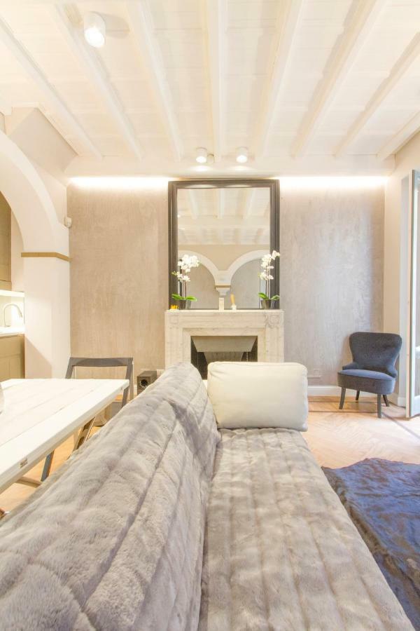 Elegante E Completamente Arredato Apt In Duomo Μιλάνο Εξωτερικό φωτογραφία