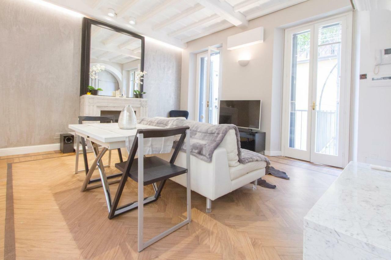 Elegante E Completamente Arredato Apt In Duomo Μιλάνο Εξωτερικό φωτογραφία